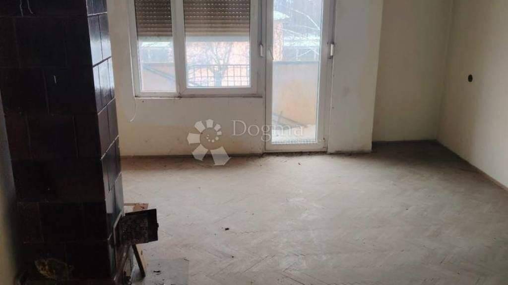 Wohnung zum Kauf 65.000 € 3 Zimmer 69 m² 2. Geschoss Gospic