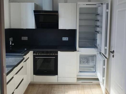 Wohnung zur Miete 1.400 € 3 Zimmer 87,3 m² frei ab 01.11.2026 Innere Altstadt Ortsamtsbereich Altstadt 01067