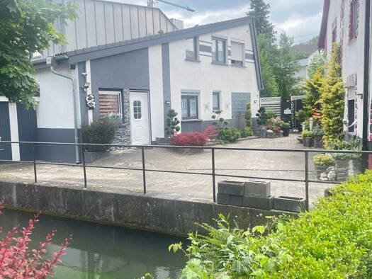 Einfamilienhaus zum Kauf 395.000 € 5 Zimmer 203,7 m² 341 m² Grundstück Bingen Bingen 72511