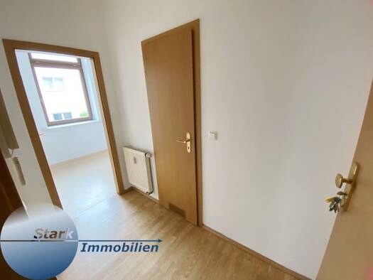 Wohnung zur Miete 180 € 1 Zimmer 31 m² 1. Geschoss frei ab sofort Pausaer Straße 108 Haselbrunn Plauen 08525
