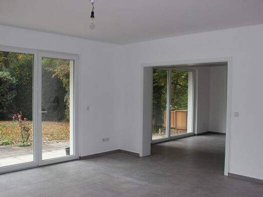 Terrassenwohnung zur Miete 990 € 4 Zimmer 110 m² frei ab sofort Enger 32130