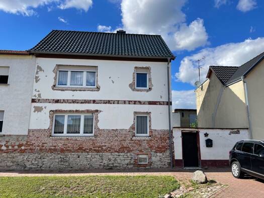 Haus zum Kauf 69.000 € 4 Zimmer 125 m² 230 m² Grundstück frei ab sofort Neue Straße 7 Breitenhagen Barby 39240