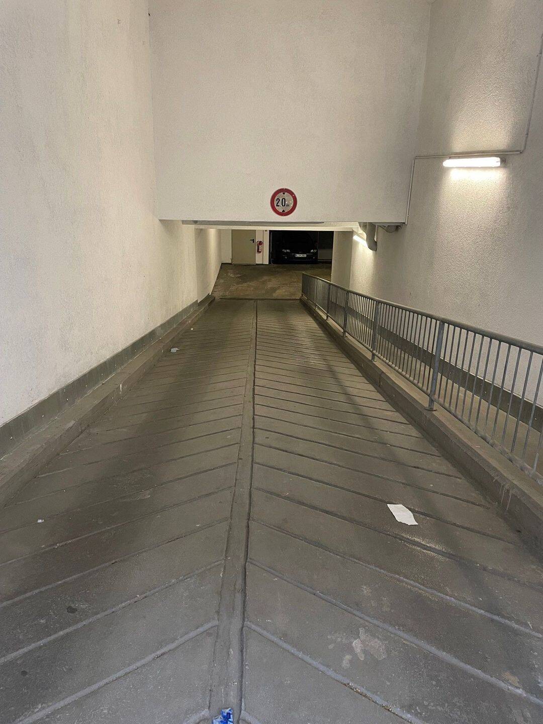 Duplex-Garage zur Miete - Ansicht 2