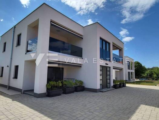 Haus zum Kauf 895.000 € 8 Zimmer 260 m² Malinska