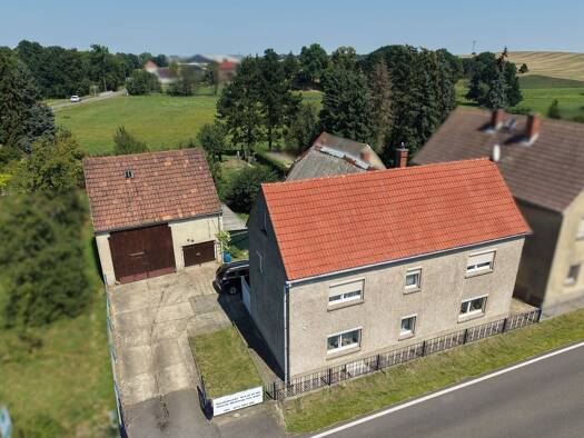 Einfamilienhaus zum Kauf 80.000 € 5 Zimmer 113 m² 1.220 m² Grundstück Calbitz Wermsdorf 04779