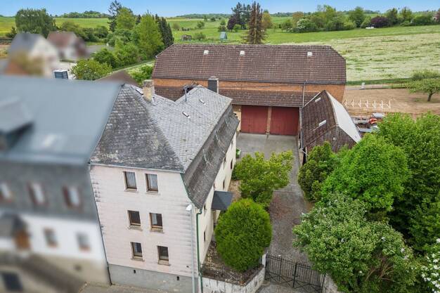 Einfamilienhaus zum Kauf 275.000 € 8 Zimmer 147 m² 1.837 m² Grundstück Birlenbach Birlenbach 65626
