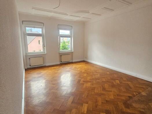 Wohnung zur Miete 300 € 2 Zimmer 60 m² Werdau Werdau 08421