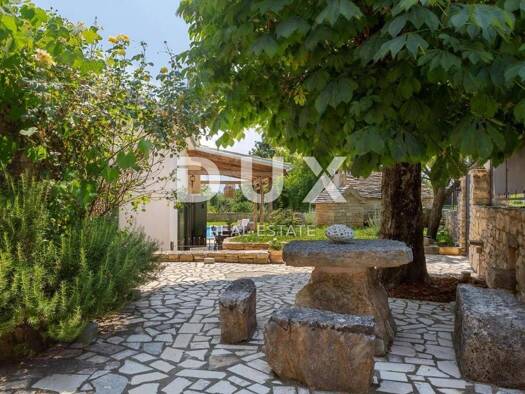 Einfamilienhaus zum Kauf 570.000 € 10 Zimmer 260 m² 688 m² Grundstück Žminj 52341