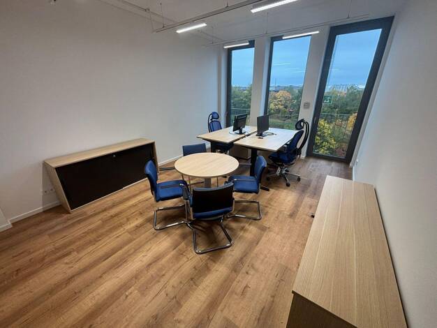 Bürofläche zur Miete provisionsfrei 1.650 € 32 m² Bürofläche Pelkovenstraße Moosach München 80992