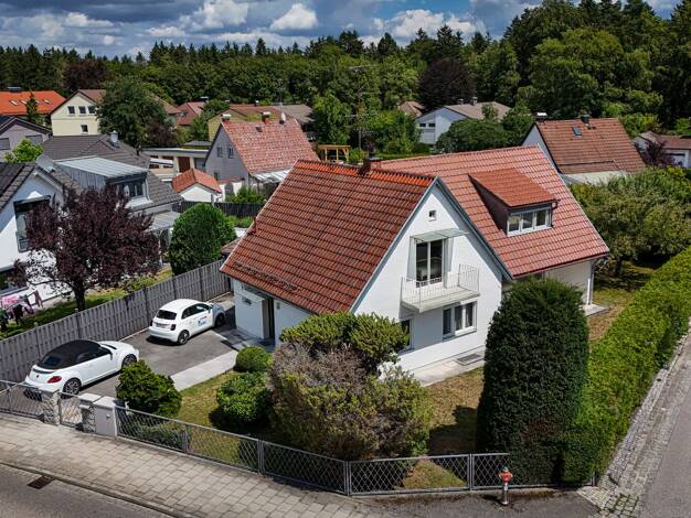 Einfamilienhaus zum Kauf 765.000 € 6,5 Zimmer 201 m² 658 m² Grundstück Gartenberg Geretsried 82538