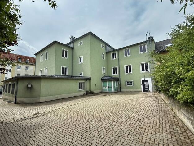Bürogebäude zum Kauf 750.000 € 717 m² Bürofläche Rehau Rehau 95111