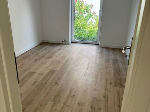 Wohnung zur Miete 1.200 € 4 Zimmer 100 m² Geschoss 1/2 frei ab sofort Lehrte 31275