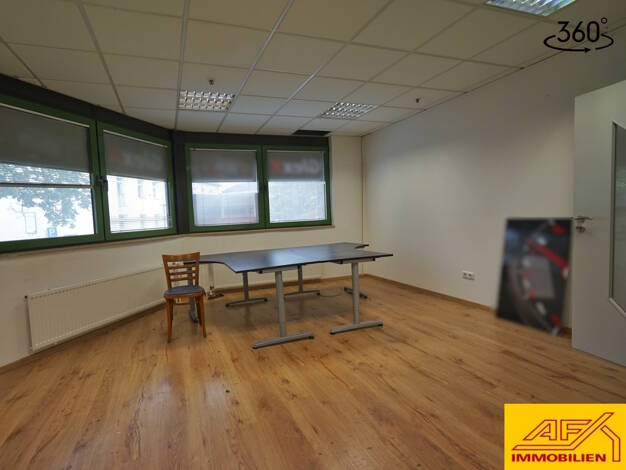 Laden zur Miete 6,76 € 3 Zimmer 111 m² Verkaufsfläche Meschede Meschede 59872