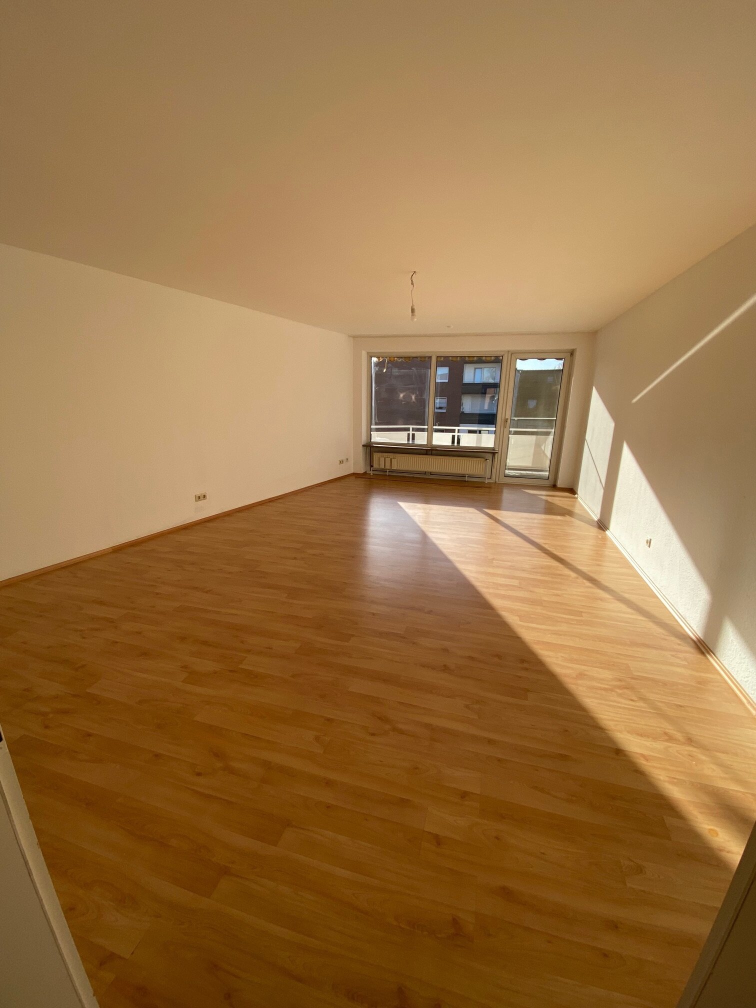 Wohnung zum Kauf 265.000 € 2 Zimmer 67,1 m²<br/>Wohnfläche 1.<br/>Geschoss ab sofort<br/>Verfügbarkeit Friedhofstrasse Buchholz Buchholz in der Nordheide 21244