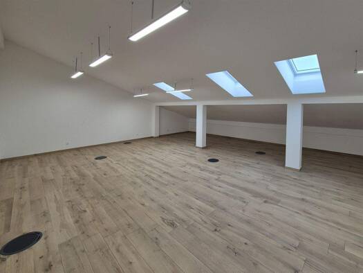 Bürofläche zur Miete 1.795 € 204,2 m² Bürofläche Ascholding Dietramszell / Ascholding 83623