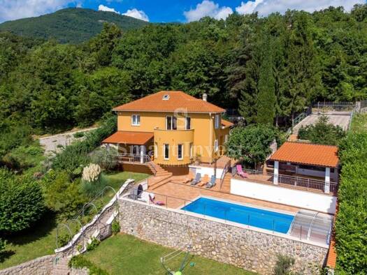 Haus zum Kauf 890.000 € 7 Zimmer 300 m² Zapad