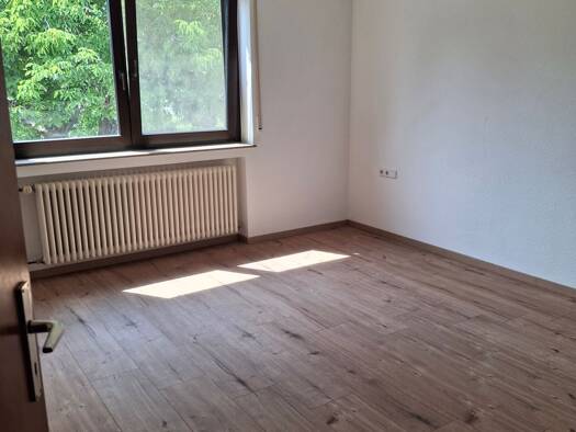 Wohnung zur Miete 1.000 € 3 Zimmer 100 m² Geschoss 1/3 frei ab sofort Rißegg Biberach an der Riß 88400