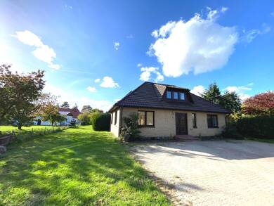 Einfamilienhaus zum Kauf 380.000 € 7 Zimmer 185 m² 1.650 m² Grundstück Göldenitz Göldenitz 18258