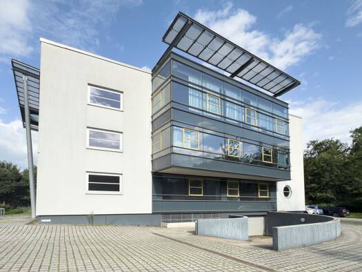 Bürogebäude zur Miete provisionsfrei 9,50 € 7 Zimmer 423,5 m² Bürofläche teilbar ab 120 m² Hermann-Hollerith-Straße 9 Oberneuland Bremen 28355
