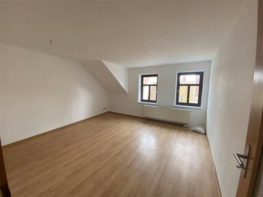 Wohnung zur Miete 330 € 2 Zimmer 55 m² 2. Geschoss frei ab sofort Bahnhofstrasse 5 Kühren Wurzen 04808