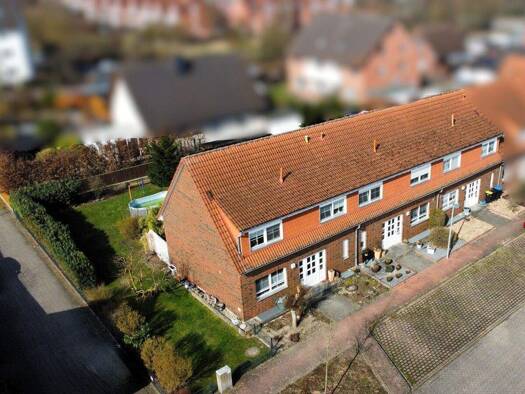 Mehrfamilienhaus zum Kauf als Kapitalanlage geeignet 795.000 € 12 Zimmer 328,3 m² 868 m² Grundstück Lehrte Lehrte 31275