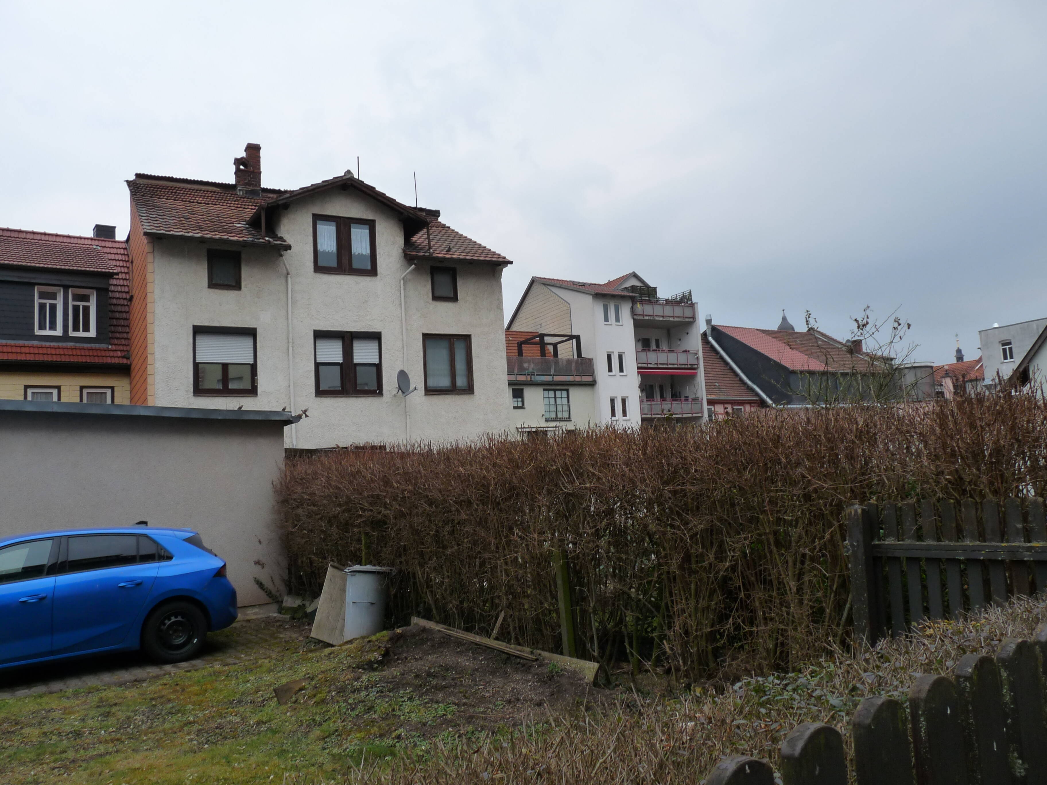 Immobilie in Eisenach - Einfamilienhaus mit Grundstück und Garage - Bild 1