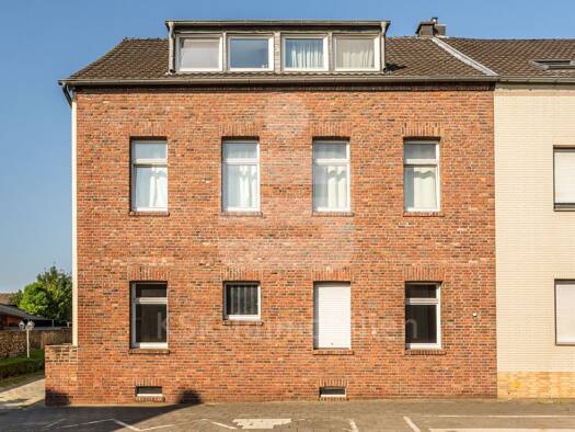 Mehrfamilienhaus zum Kauf als Kapitalanlage geeignet 230.000 € 10 Zimmer 253,8 m² 360 m² Grundstück Bergheim Bergheim 50126
