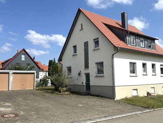 Einfamilienhaus zum Kauf 290.000 € 6 Zimmer 126 m² 597 m² Grundstück Donnstetten Römerstein 72587
