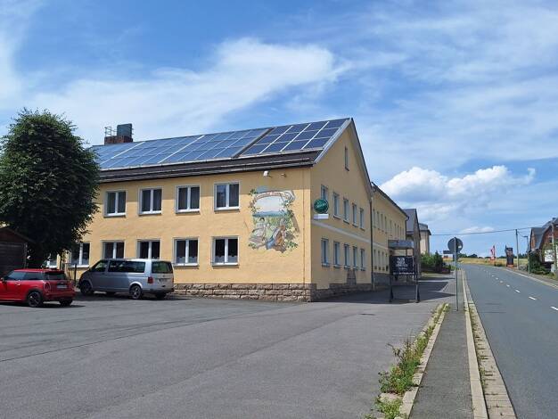 Haus zum Kauf provisionsfrei 350.000 € 25 Zimmer 1.500 m² 6.900 m² Grundstück Schönbrunn Lengenfeld 08485