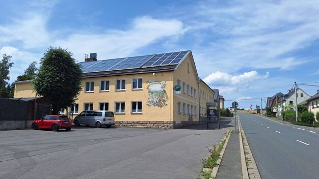 Haus zum Kauf provisionsfrei 350.000 € 25 Zimmer 1.500 m² 6.900 m² Grundstück Schönbrunn Lengenfeld 08485
