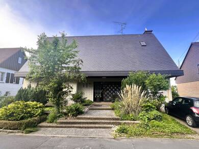 Mehrfamilienhaus zum Kauf 749.000 € 10 Zimmer 358 m² 1.222 m² Grundstück Totenberg Arnsberg 59755