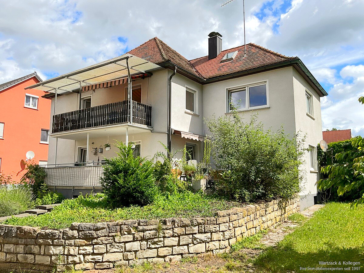 Mehrfamilienhaus zum Kauf 295.000 € 6 Zimmer 138 m²<br/>Wohnfläche 922 m²<br/>Grundstück Eckersmühlen Roth-Eckersmühlen 91154