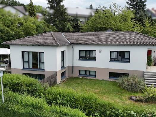 Einfamilienhaus zum Kauf 450.000 € 5 Zimmer 155 m² 1.145 m² Grundstück frei ab 01.11.2026 Frankenberg Frankenberg 35066