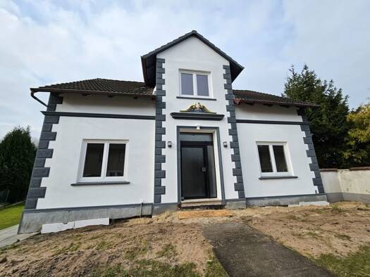 Einfamilienhaus zur Miete 1.250 € 6 Zimmer 129 m² 515 m² Grundstück Rekum Nord 28777