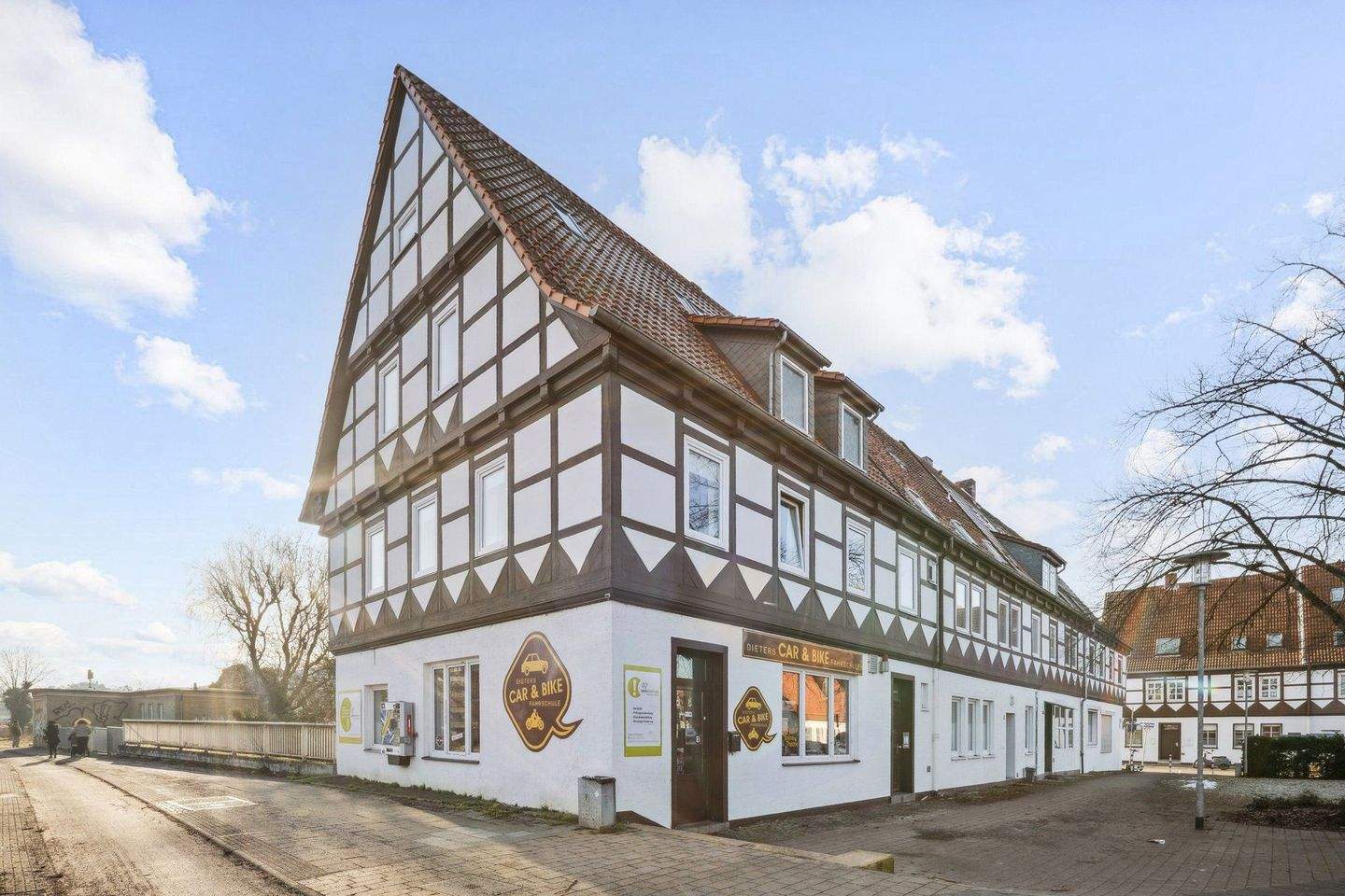 Immobilie in Braunschweig - Attraktive Kapitalanlage mit Wohn- und Gewerbeeinheit - Bild 3