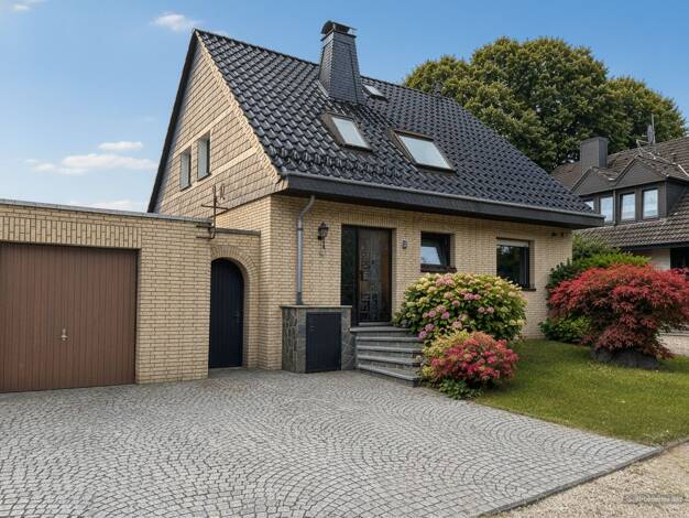Einfamilienhaus zum Kauf 459.000 € 4 Zimmer 122 m² 486 m² Grundstück Gräfrath Solingen 42653