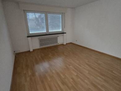 Wohnung zur Miete 560 € 3 Zimmer 80 m² EG frei ab sofort Braunschweiger Straße 1 Marxloh Duisburg 47169