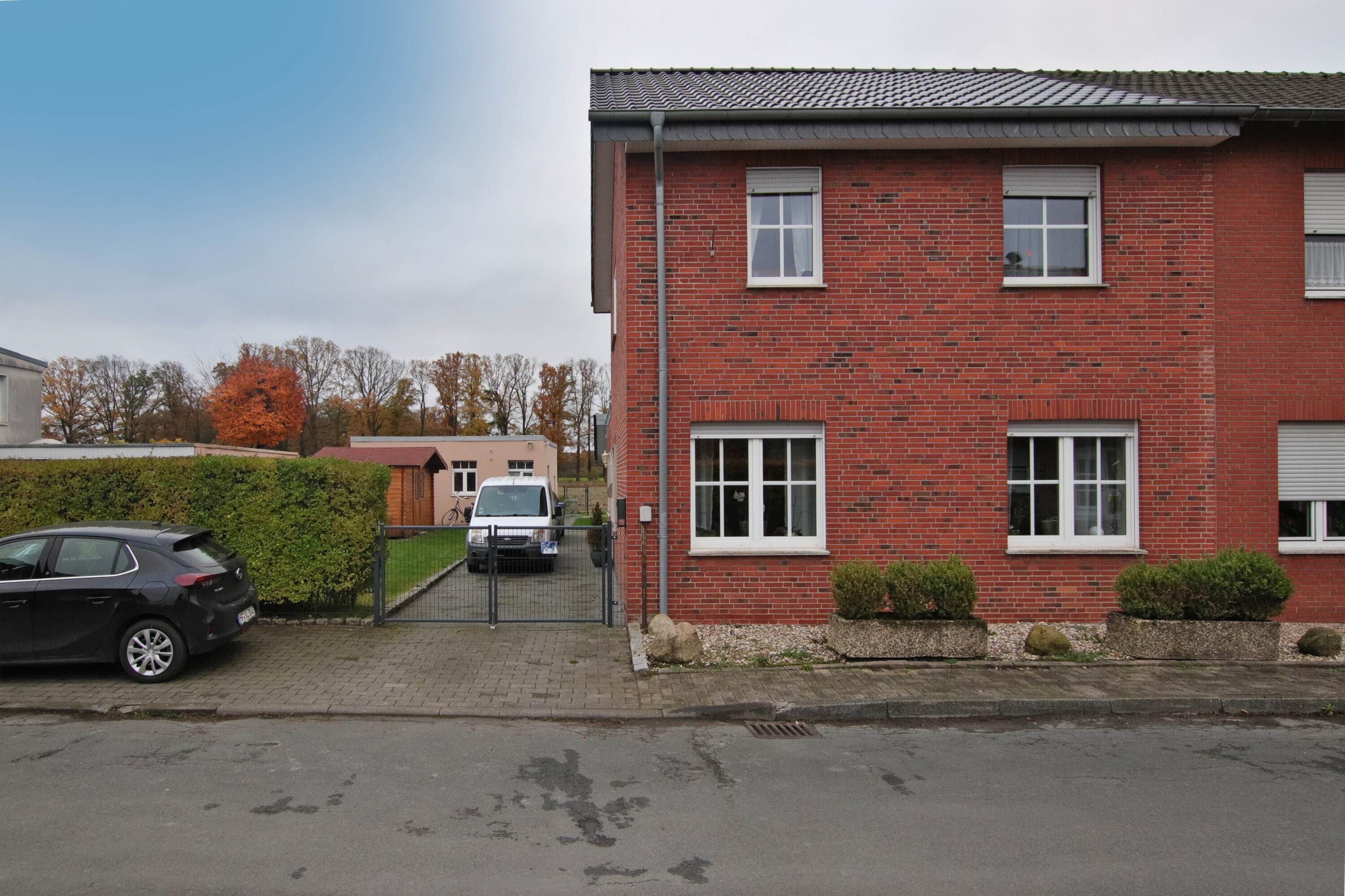 Doppelhaushälfte zum Kauf 283.000 € 5 Zimmer 135 m²<br/>Wohnfläche 458 m²<br/>Grundstück Borghorst Steinfurt 48565