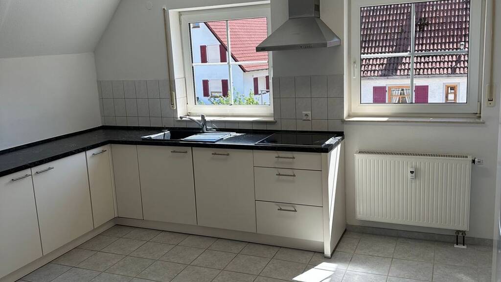 Wohnung zur Miete 1.000 € 3 Zimmer 89 m² Geschoss 2/3 frei ab 01.05.2026 Wolfenhausen Neustetten 72149