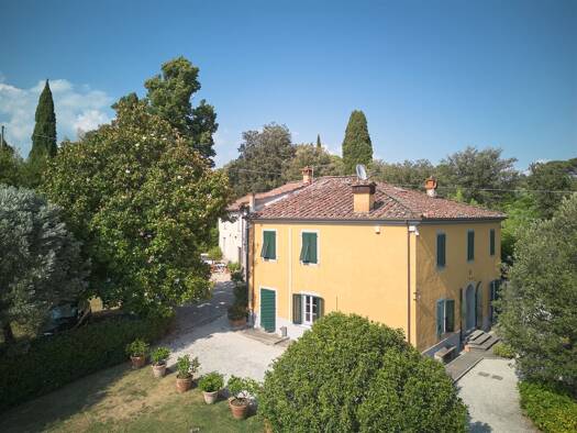 Herrenhaus zum Kauf 1.200.000 € 8 Zimmer 326 m² 4.000 m² Grundstück Via di Sant'Alessio  616  55100 Lucca LU  Italy Lucques 55100
