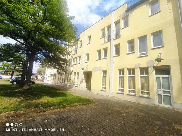 Wohnung zum Kauf 59.000 € 3 Zimmer 82,2 m² 2. Geschoss Straße des Friedens (Zschorn.) 50 A Zschornewitz Gräfenhainichen 06772