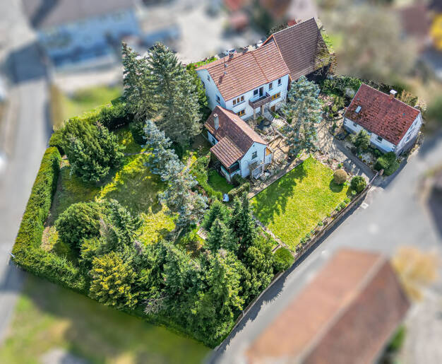 Einfamilienhaus zum Kauf 200.000 € 7 Zimmer 154 m² 1.550 m² Grundstück Aschach Bad Bocklet 97708
