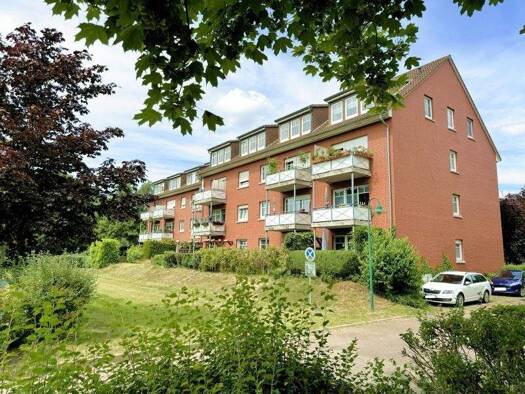 Wohnung zur Miete 668 € 3 Zimmer 75 m² Bergen Bergen , Rügen 18528