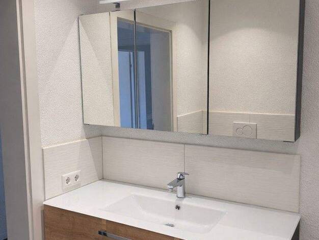 Wohnung zur Miete 950 € 4 Zimmer 94 m² 1. Geschoss Siebenlindenstr. 83 Rottenburg Rottenburg am Neckar 72108