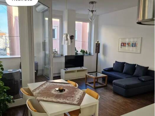 Wohnung zur Miete 1.150 € 2 Zimmer 55 m² Geschoss 1/4 frei ab sofort Heusteigstraße 39 Mitte Stuttgart 70180