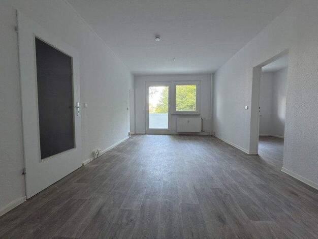 Wohnung zur Miete 279 € 3 Zimmer 58,2 m² EG Paul-Söllner-Straße 6 Ostvorstadt Plauen 08527