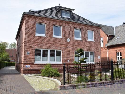 Wohnung zur Miete 800 € 3 Zimmer 81 m² frei ab 16.11.2026 Leer Leer 26789