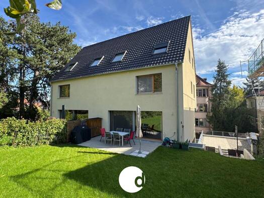 Doppelhaushälfte zur Miete 4.190 € 5,5 Zimmer 206 m² 330 m² Grundstück frei ab 01.07.2026 Ost Stuttgart 70188