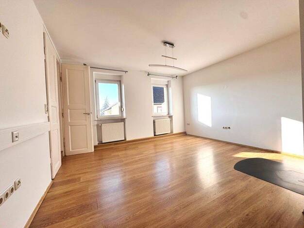 Wohnung zur Miete 1.250 € 5 Zimmer 120 m² 1. Geschoss frei ab 01.03.2026 Erlenbach 63906