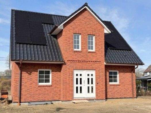 Einfamilienhaus zur Miete 1.680 € 5 Zimmer 130 m² 1.000 m² Grundstück frei ab sofort Liessow Laage - Liessow 18299